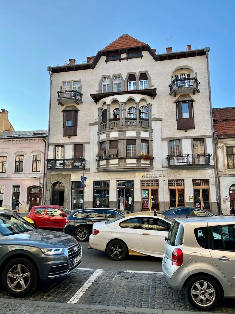 Classic Love Story In Old Cluj I Eksteriør bilde