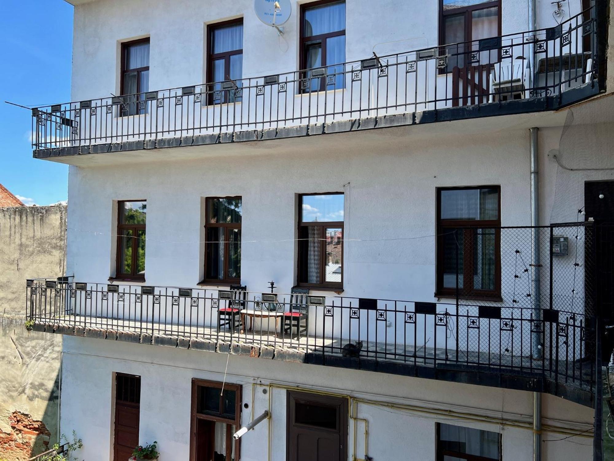 Classic Love Story In Old Cluj I Eksteriør bilde