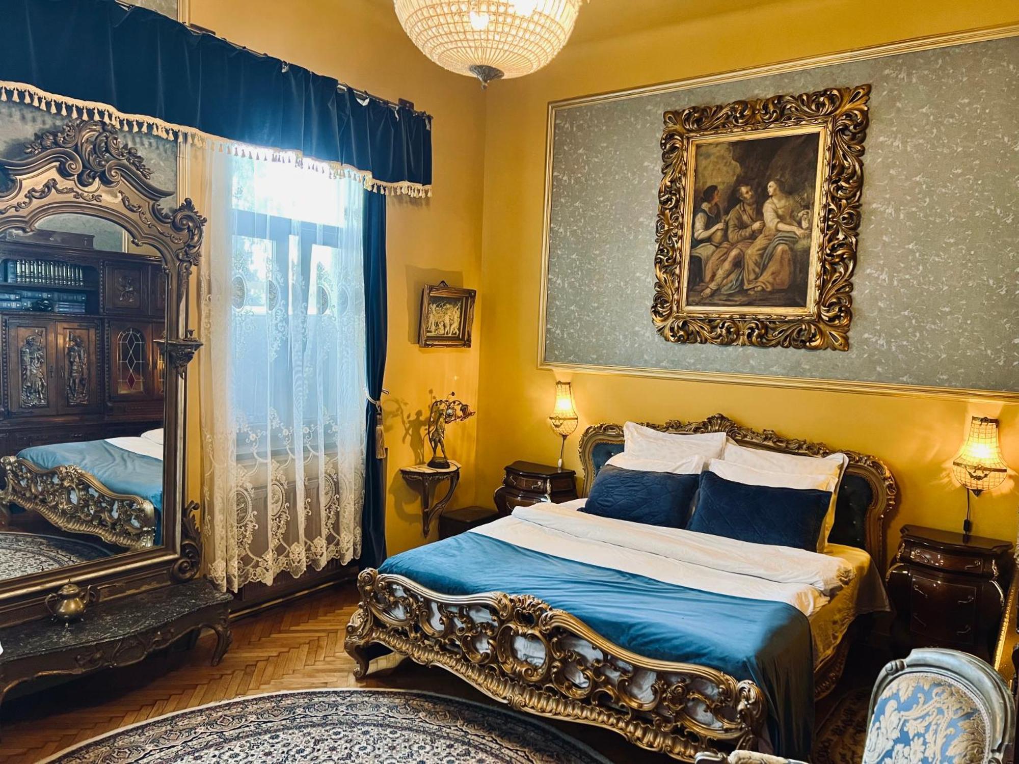 Classic Love Story In Old Cluj I Eksteriør bilde